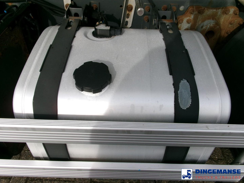 Volvo FE 280 4X2 fuel tank 13.6 m3 / 4 comp / ADR 07/07/24 - شاحنة صهريج: صور 5 Volvo FE 280 4X2 fuel tank 13.6 m3 / 4 comp / ADR 07/07/24 - شاحنة صهريج: صور 5