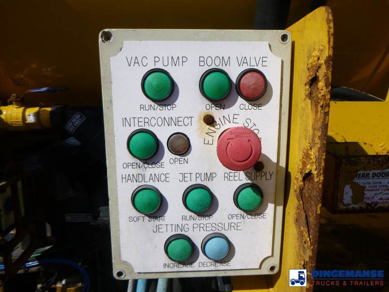 فراغ شاحنة Volvo FE 300 6X4 Whale vacuum tank 10.2 m3: صور 12