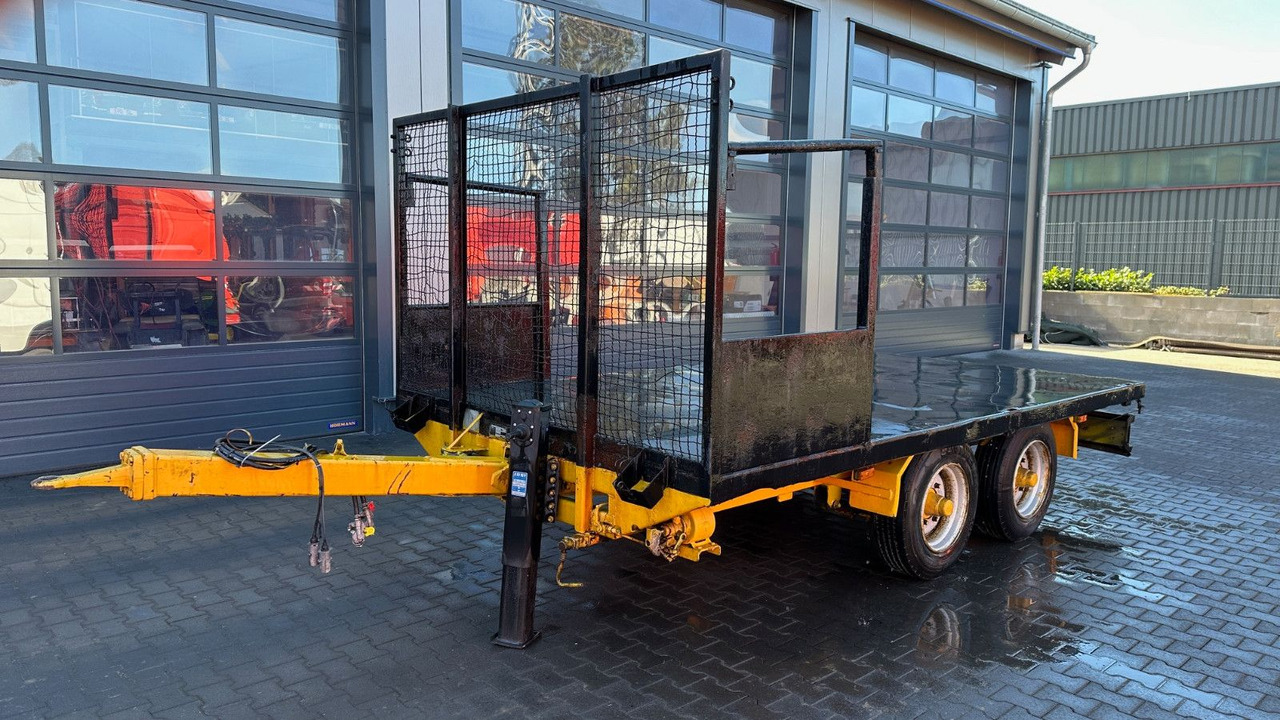 Blomenröhr 2-Achs Plattform SDAH 8,5T - مقطورات مسطحة: صور 1 Blomenröhr 2-Achs Plattform SDAH 8,5T - مقطورات مسطحة: صور 1