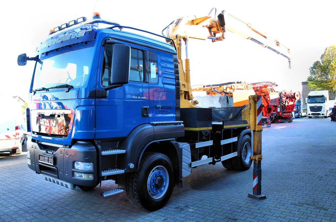 MAN TGS 18.480 4x4 BLS SZM+Pritsche MKG HLK 340 Kran - شاحنات مسطحة, شاحنة كرين: صور 3 MAN TGS 18.480 4x4 BLS SZM+Pritsche MKG HLK 340 Kran - شاحنات مسطحة, شاحنة كرين: صور 3