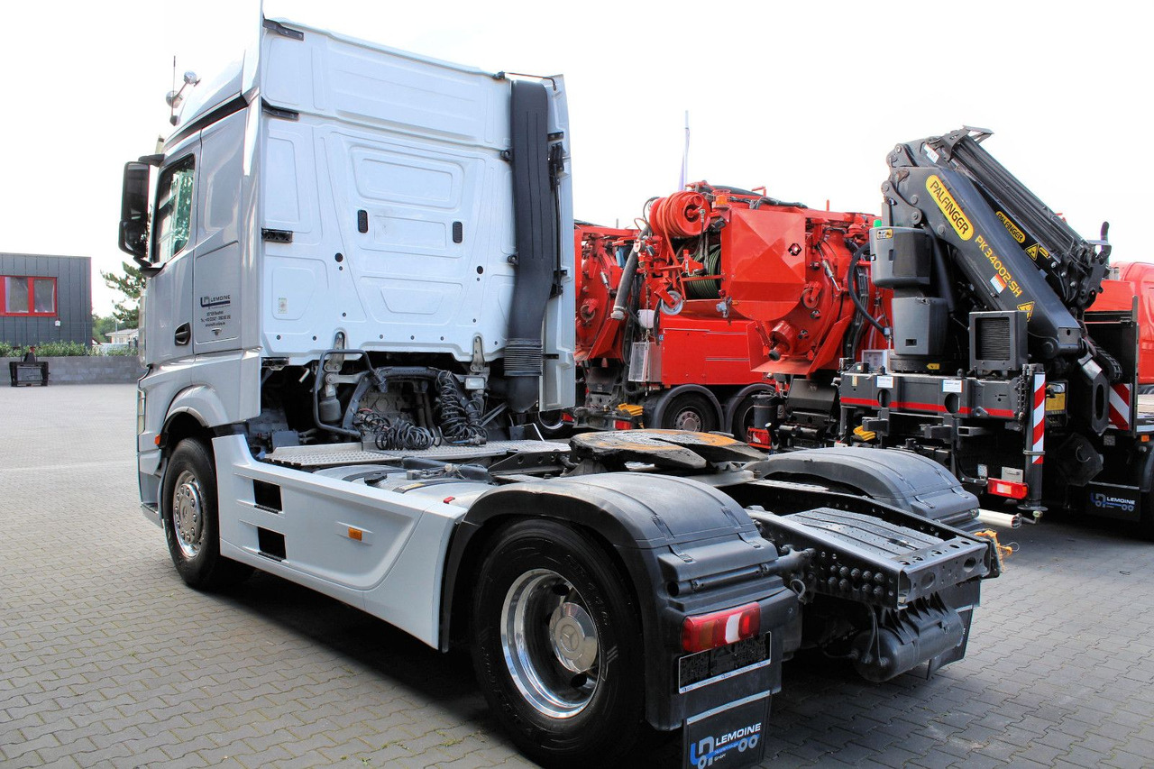 Mercedes-Benz Actros 1853 4x2 LS +Hydraulik + neuer AT-Motor - شاحنة جرار: صور 4 Mercedes-Benz Actros 1853 4x2 LS +Hydraulik + neuer AT-Motor - شاحنة جرار: صور 4