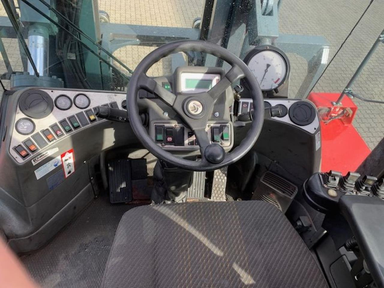 Kalmar DCD320-12LB - رافعة شوكية ديزل: صور 4 Kalmar DCD320-12LB - رافعة شوكية ديزل: صور 4