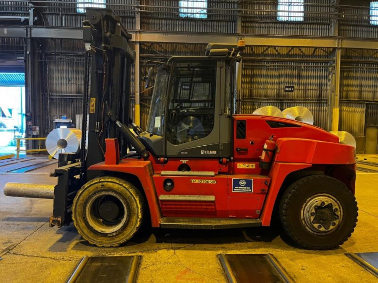Kalmar DCG120-6 - رافعة شوكية ديزل: صور 1 Kalmar DCG120-6 - رافعة شوكية ديزل: صور 1