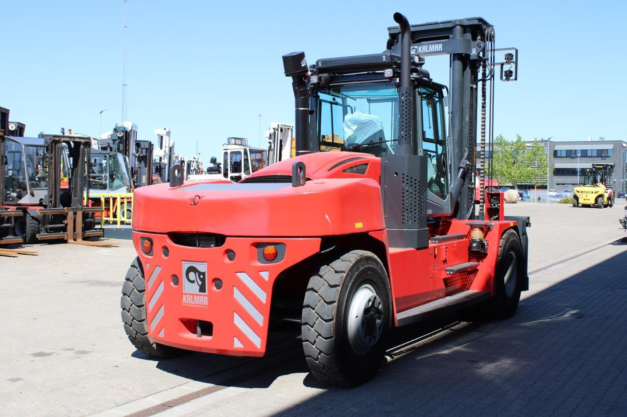 Kalmar DCG160-12 - رافعة شوكية ديزل: صور 3 Kalmar DCG160-12 - رافعة شوكية ديزل: صور 3