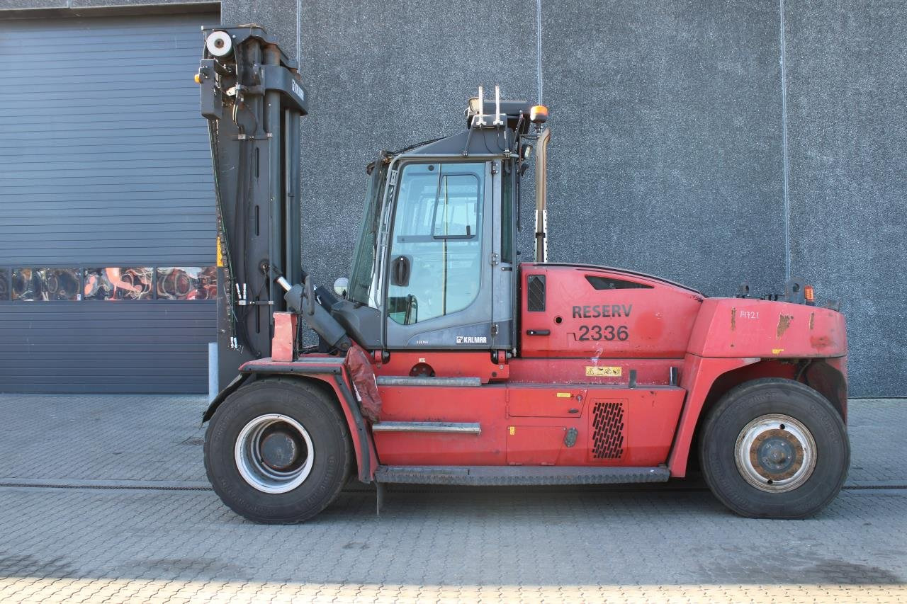 Kalmar DCG160-12 - رافعة شوكية ديزل: صور 1 Kalmar DCG160-12 - رافعة شوكية ديزل: صور 1