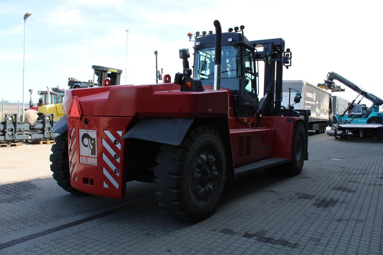 Kalmar DCG330-12 - رافعة شوكية ديزل: صور 3 Kalmar DCG330-12 - رافعة شوكية ديزل: صور 3