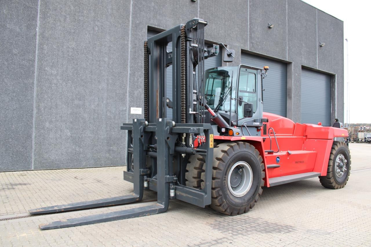 Kalmar DCG330-12 - رافعة شوكية ديزل: صور 2 Kalmar DCG330-12 - رافعة شوكية ديزل: صور 2