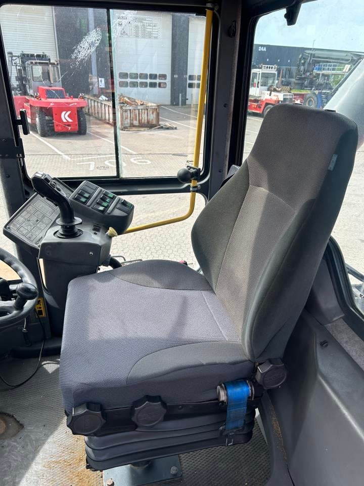 Kalmar DRF450-65C5X - رافعات حاويات: صور 5 Kalmar DRF450-65C5X - رافعات حاويات: صور 5