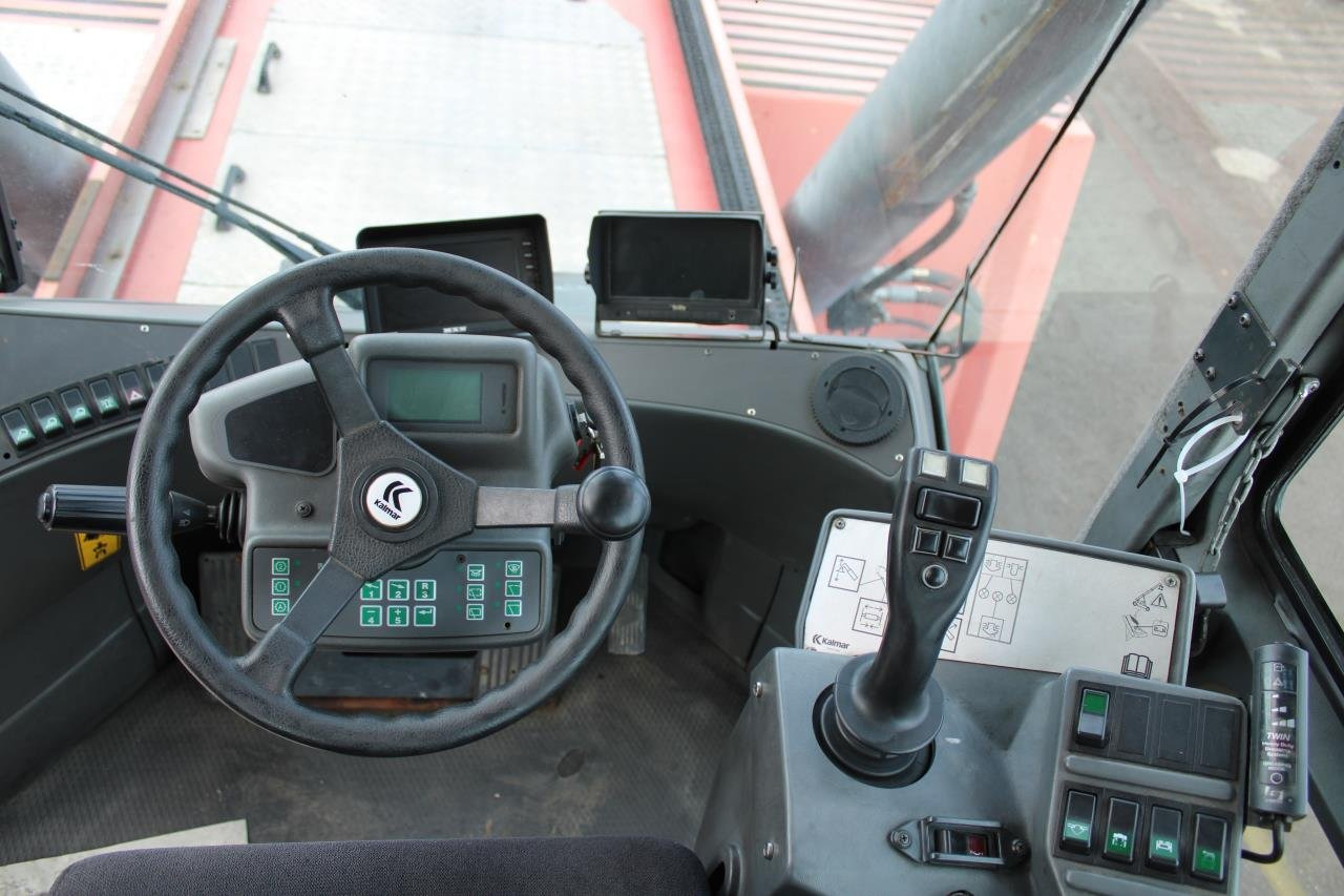 Kalmar DRF450-75S6XS - رافعات حاويات: صور 4 Kalmar DRF450-75S6XS - رافعات حاويات: صور 4