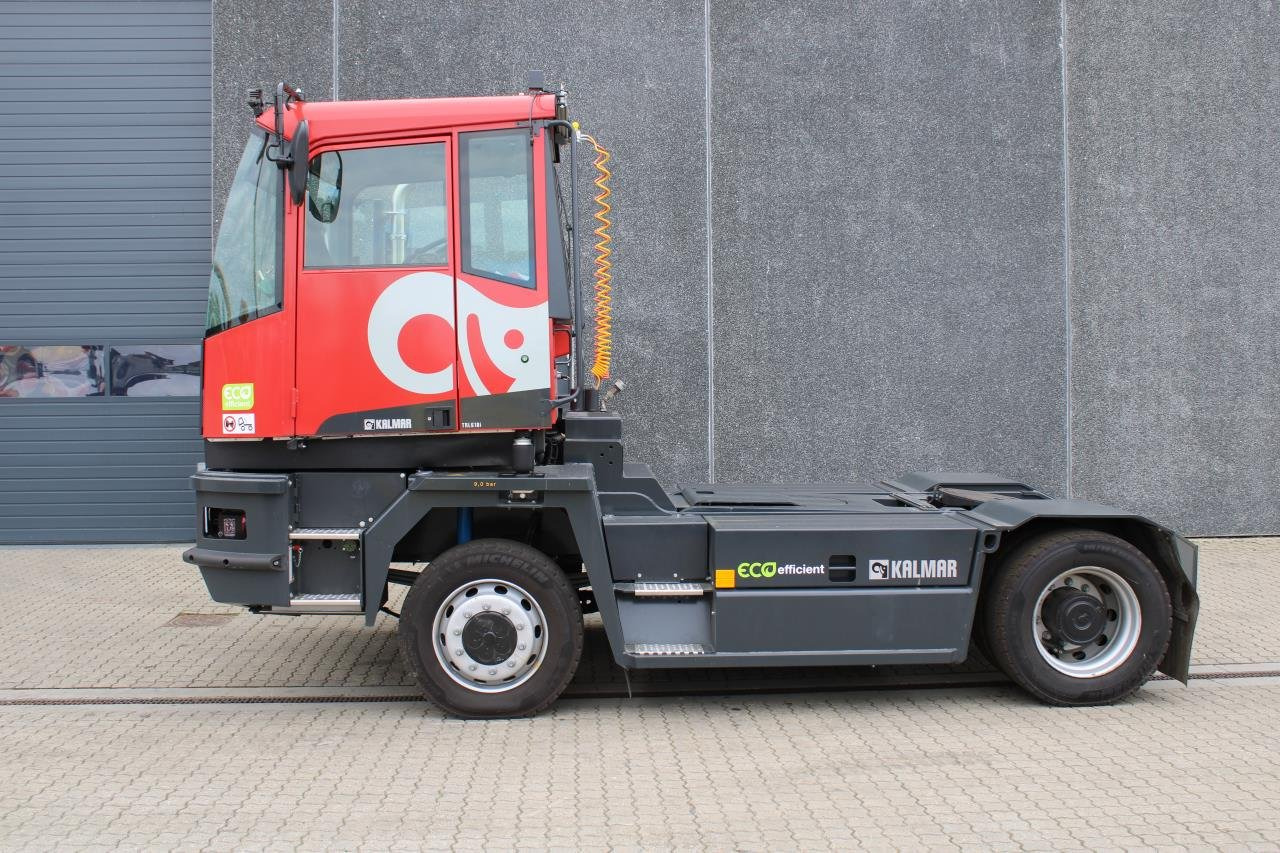 Kalmar TRL618I 4X4 - جرارات صالات المطارات: صور 1 Kalmar TRL618I 4X4 - جرارات صالات المطارات: صور 1