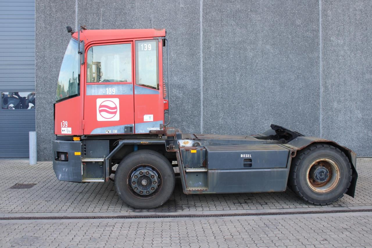 Kalmar TT618I - جرارات صالات المطارات: صور 1 Kalmar TT618I - جرارات صالات المطارات: صور 1