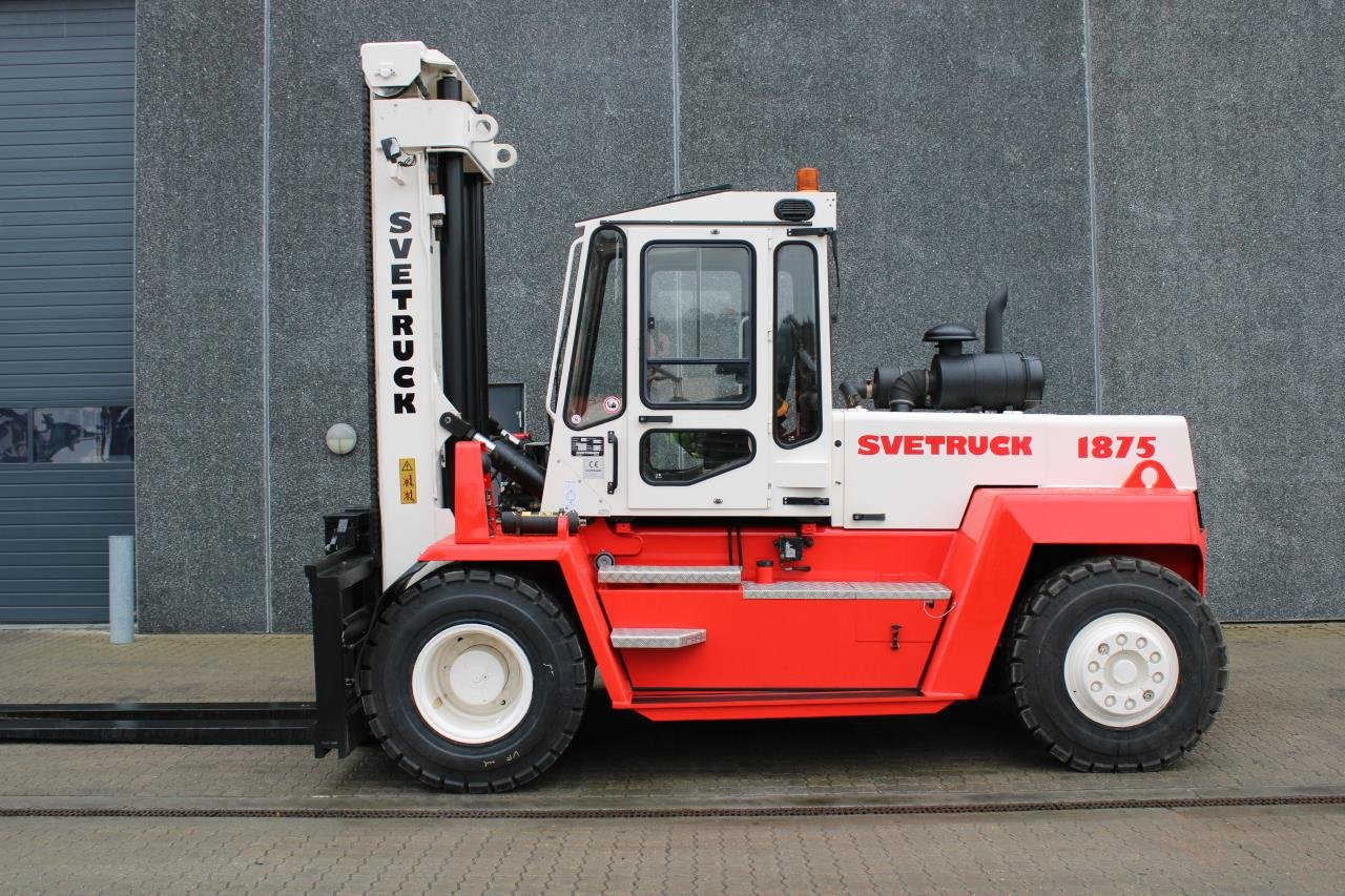 SveTruck 1875-33 - رافعة شوكية ديزل: صور 1 SveTruck 1875-33 - رافعة شوكية ديزل: صور 1