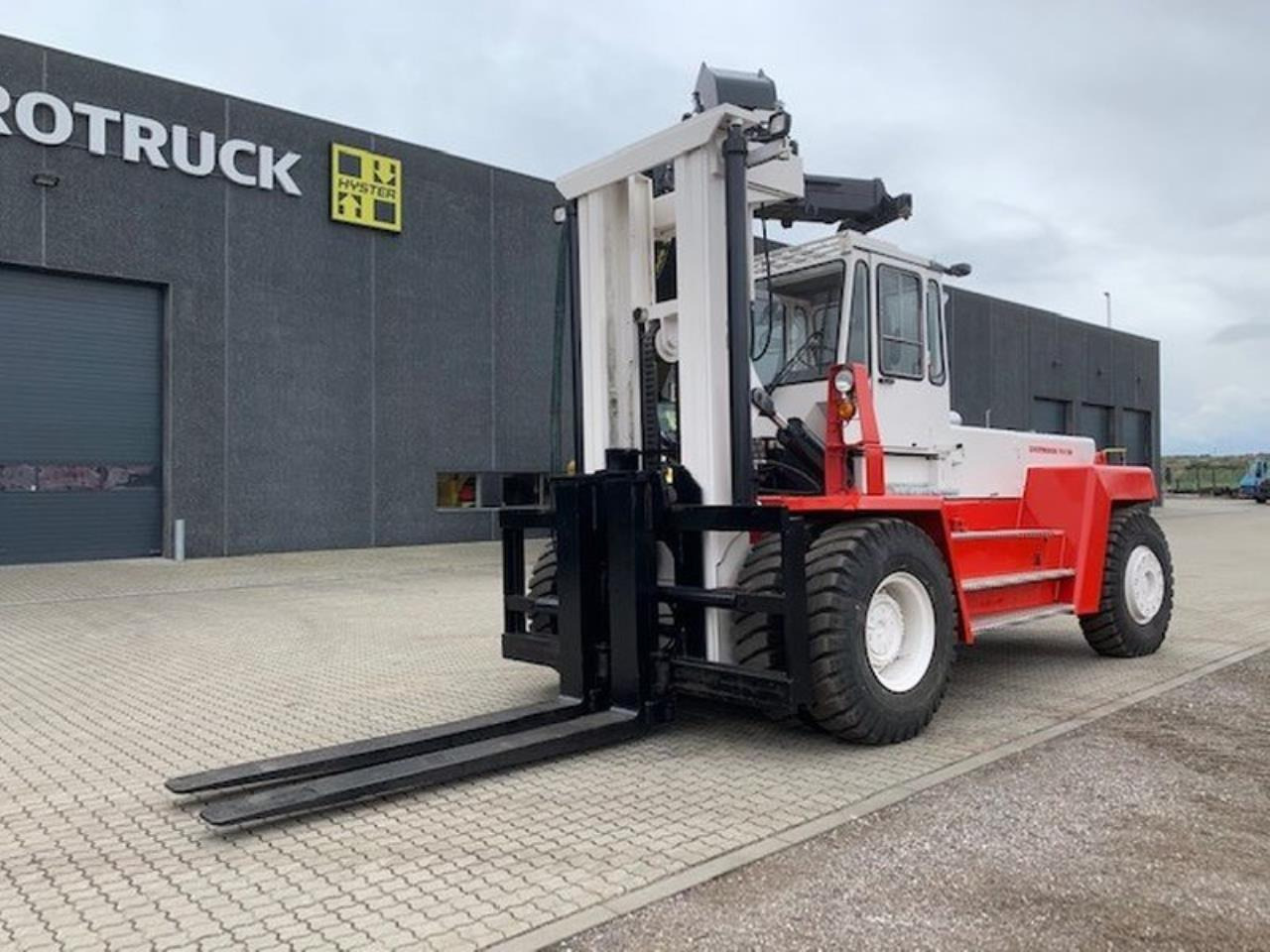 SveTruck 25120-42 - رافعة شوكية ديزل: صور 2 SveTruck 25120-42 - رافعة شوكية ديزل: صور 2