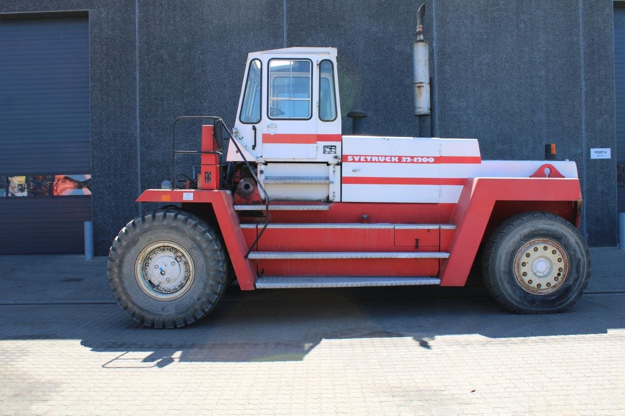 SveTruck 32120-47 - رافعة شوكية ديزل: صور 1 SveTruck 32120-47 - رافعة شوكية ديزل: صور 1
