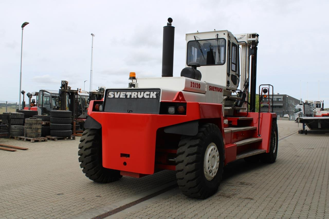 SveTruck 32120-50 - رافعة شوكية ديزل: صور 3 SveTruck 32120-50 - رافعة شوكية ديزل: صور 3