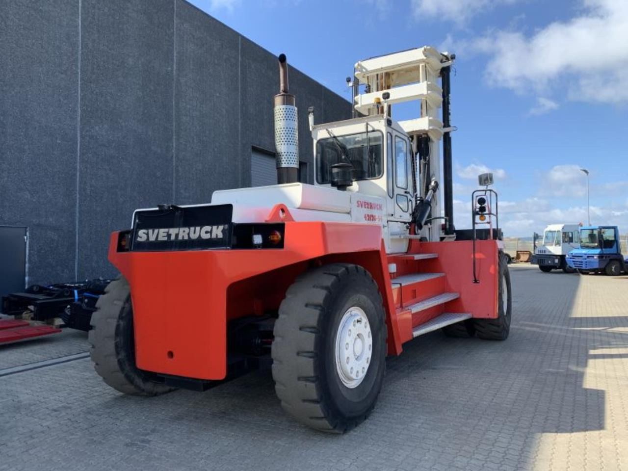 SveTruck 42120-54 - رافعة شوكية ديزل: صور 3 SveTruck 42120-54 - رافعة شوكية ديزل: صور 3