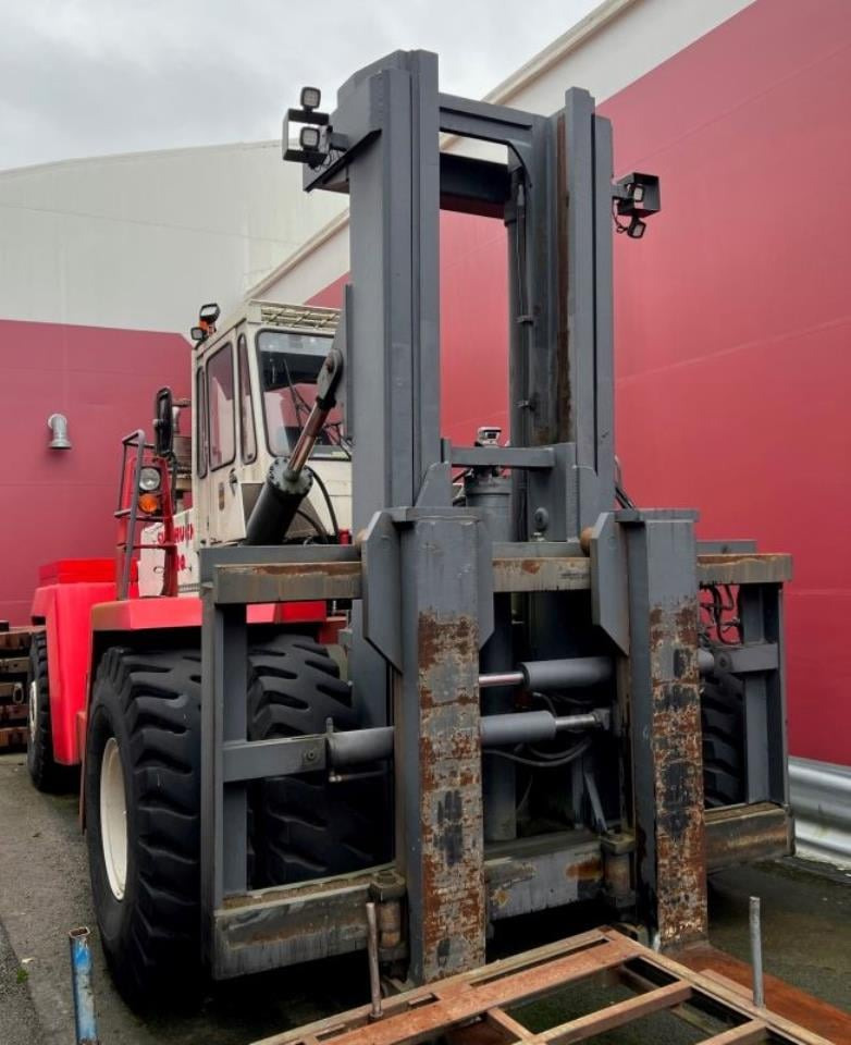SveTruck 44120-52 - رافعة شوكية ديزل: صور 1 SveTruck 44120-52 - رافعة شوكية ديزل: صور 1