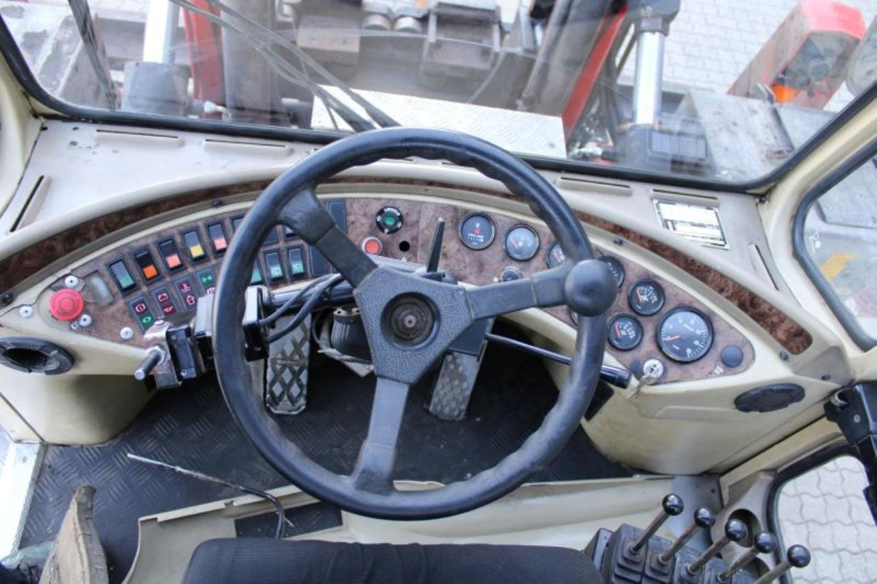 SveTruck 960-26 - رافعة شوكية ديزل: صور 4 SveTruck 960-26 - رافعة شوكية ديزل: صور 4