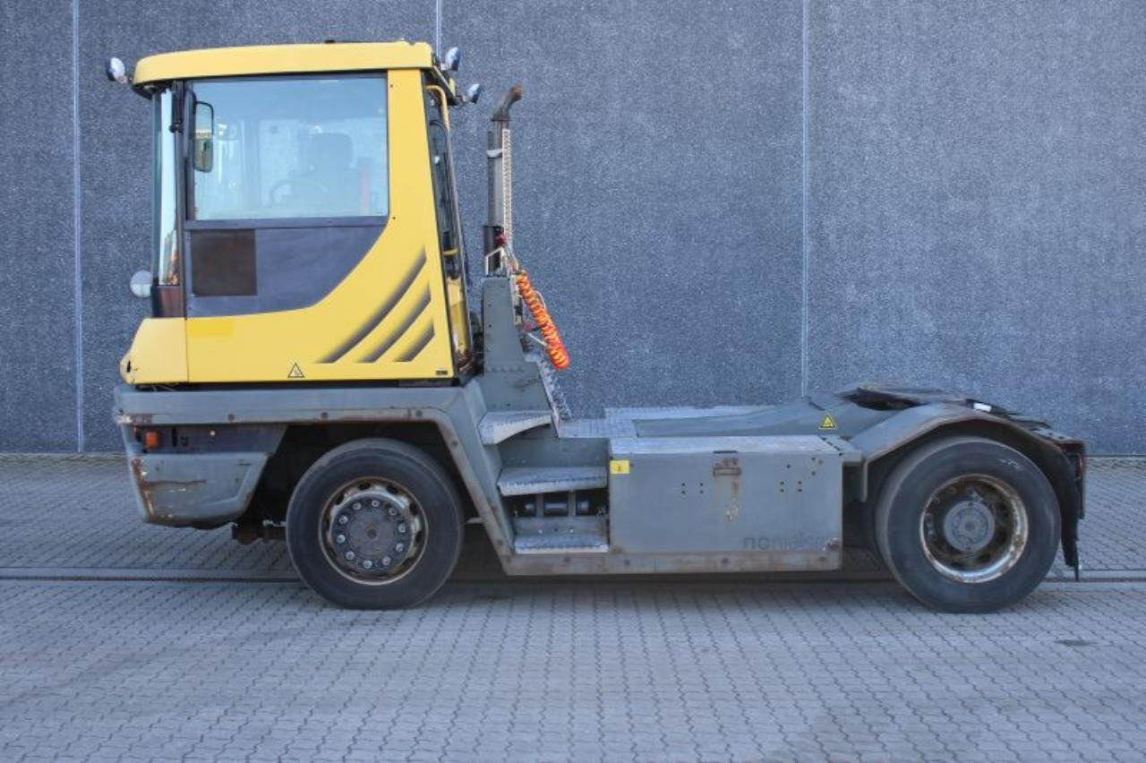 Terberg RT223 - جرارات صالات المطارات: صور 1 Terberg RT223 - جرارات صالات المطارات: صور 1