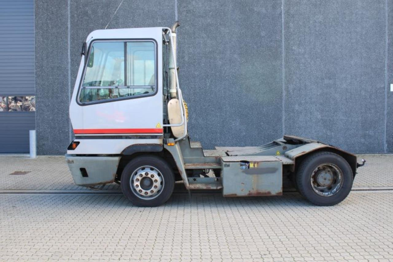 Terberg YT182 - جرارات صالات المطارات: صور 1 Terberg YT182 - جرارات صالات المطارات: صور 1