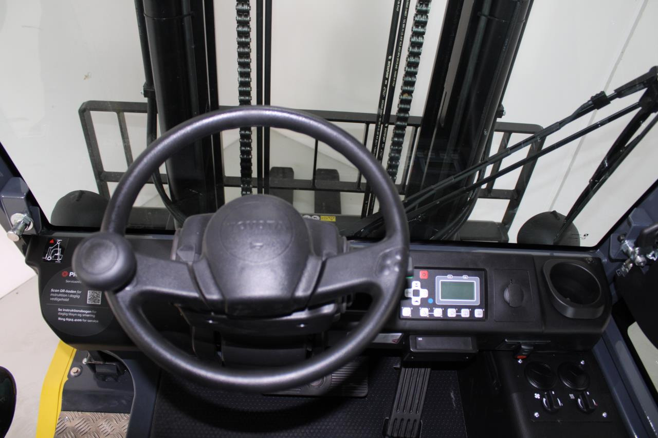 Toyota 9FBM50T - رافعة شوكية كهربائية: صور 4 Toyota 9FBM50T - رافعة شوكية كهربائية: صور 4