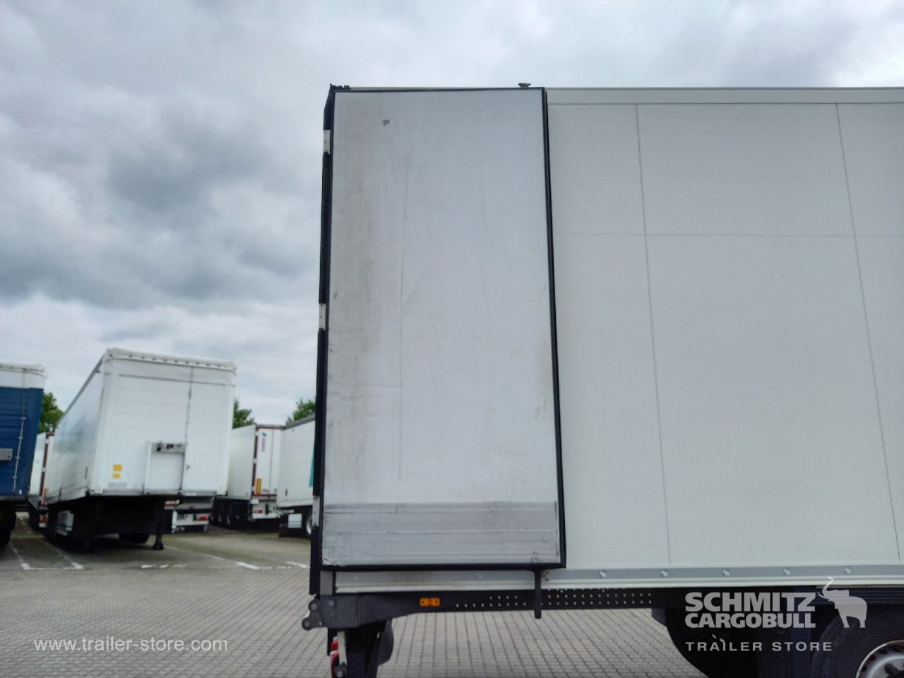 SCHMITZ Auflieger Tiefkühler Multitemp - متساوي نصف مقطورة: صور 3 SCHMITZ Auflieger Tiefkühler Multitemp - متساوي نصف مقطورة: صور 3