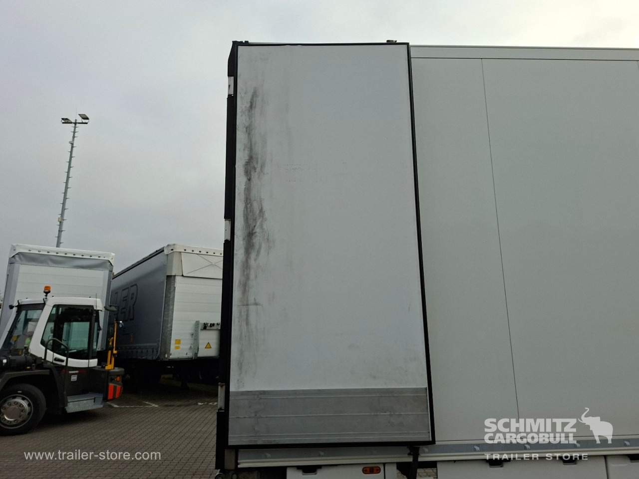 SCHMITZ Auflieger Tiefkühler Standard Double deck - متساوي نصف مقطورة: صور 4 SCHMITZ Auflieger Tiefkühler Standard Double deck - متساوي نصف مقطورة: صور 4