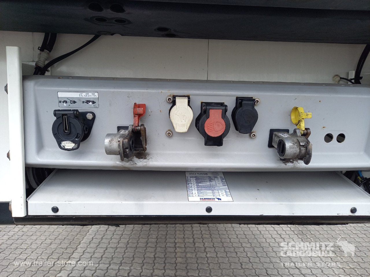 SCHMITZ Auflieger Tiefkühler Standard Double deck - متساوي نصف مقطورة: صور 5 SCHMITZ Auflieger Tiefkühler Standard Double deck - متساوي نصف مقطورة: صور 5