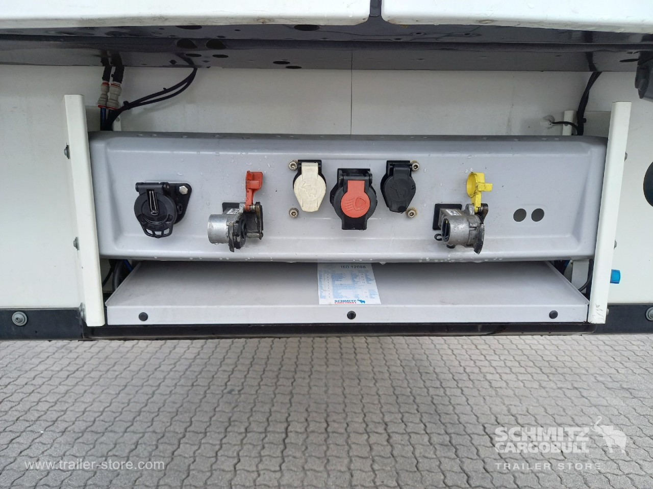 SCHMITZ Auflieger Tiefkühler Standard Double deck - متساوي نصف مقطورة: صور 5 SCHMITZ Auflieger Tiefkühler Standard Double deck - متساوي نصف مقطورة: صور 5