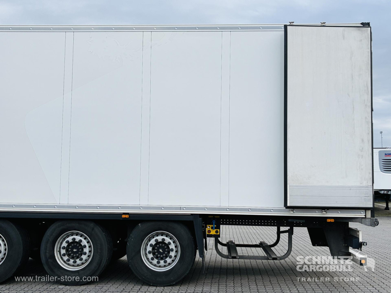 SCHMITZ Auflieger Tiefkühler Standard Double deck - متساوي نصف مقطورة: صور 4 SCHMITZ Auflieger Tiefkühler Standard Double deck - متساوي نصف مقطورة: صور 4