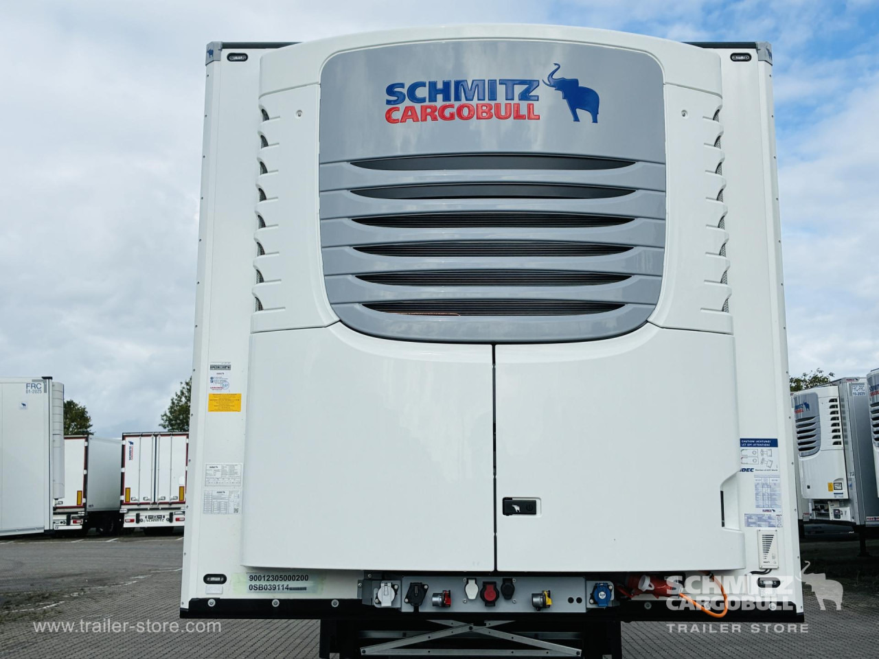 SCHMITZ Auflieger Tiefkühler Standard Taillift - متساوي نصف مقطورة: صور 4 SCHMITZ Auflieger Tiefkühler Standard Taillift - متساوي نصف مقطورة: صور 4