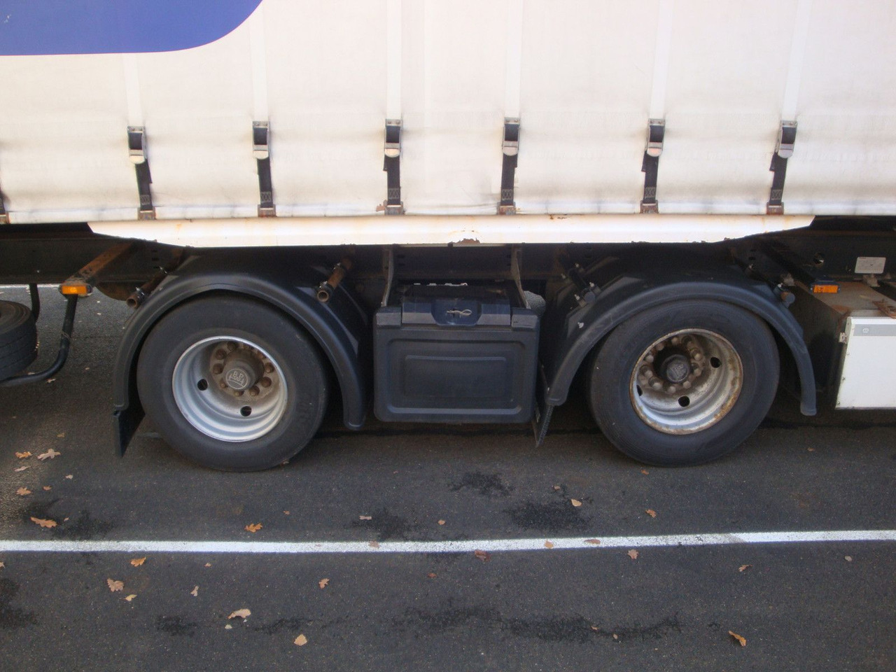 Krone ZZW 18 Jumbo Edscha Schiebeverdeck BDF 116 cbm - شاحنات الحاويات/ جسم علوي قابل للتغيير مقطورة: صور 4 Krone ZZW 18 Jumbo Edscha Schiebeverdeck BDF 116 cbm - شاحنات الحاويات/ جسم علوي قابل للتغيير مقطورة: صور 4