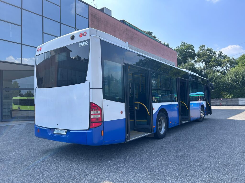 النقل الحضري N.1 MERCEDES BENZ CONECTO 12MT – Anno 2016: صور 6