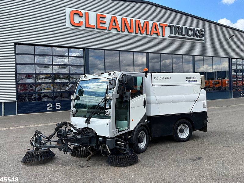 Bucher Citycat 2020 with 3-rd brush - سياره كنس شوارع: صور 2 Bucher Citycat 2020 with 3-rd brush - سياره كنس شوارع: صور 2