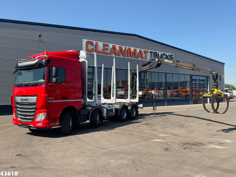 DAF FAD XF 530 8x4 Holzkran - شاحنة كرين: صور 1 DAF FAD XF 530 8x4 Holzkran - شاحنة كرين: صور 1