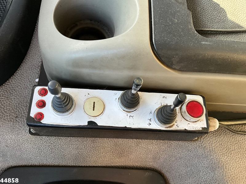 تأجير DAF FAN 85 CF 360 Manual VDL 18 Ton portaalarmsysteem DAF FAN 85 CF 360 Manual VDL 18 Ton portaalarmsysteem: صور 17 تأجير DAF FAN 85 CF 360 Manual VDL 18 Ton portaalarmsysteem DAF FAN 85 CF 360 Manual VDL 18 Ton portaalarmsysteem: صور 17