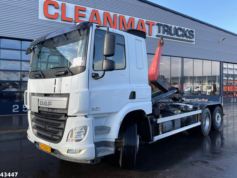DAF FAN CF 440 Euro 6 20 Ton haakarmsysteem - شاحنة ذات الخطاف: صور 1 DAF FAN CF 440 Euro 6 20 Ton haakarmsysteem - شاحنة ذات الخطاف: صور 1