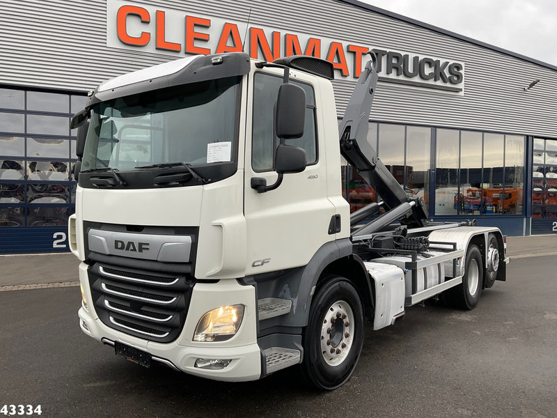 DAF FAN CF 450 Euro 6 ZF Intarder VDL 21 Ton haakarmsysteem - شاحنة ذات الخطاف: صور 1 DAF FAN CF 450 Euro 6 ZF Intarder VDL 21 Ton haakarmsysteem - شاحنة ذات الخطاف: صور 1