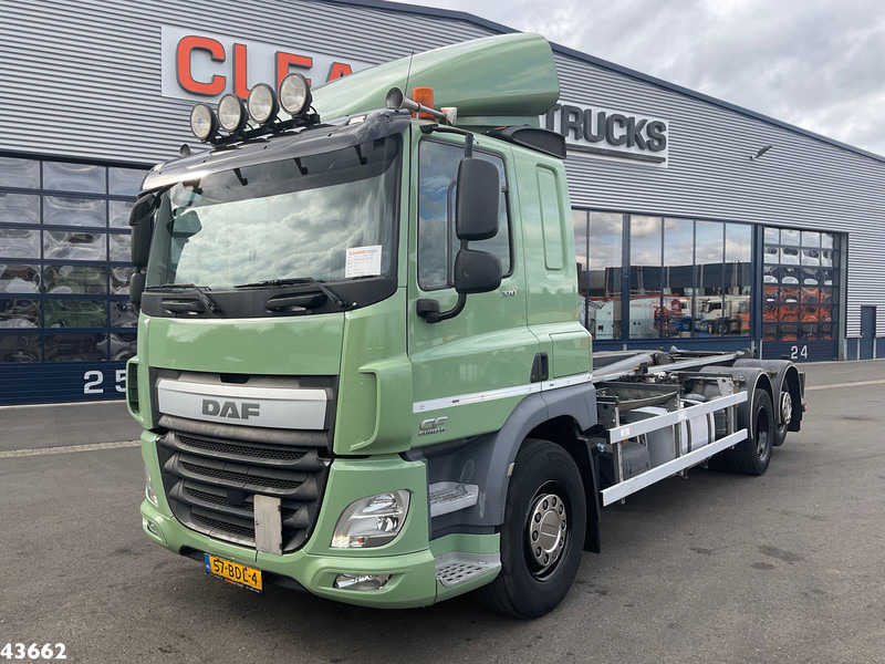 DAF FAR CF 370 Euro 6 VDL 21 Ton haakarmsysteem - شاحنة ذات الخطاف: صور 2 DAF FAR CF 370 Euro 6 VDL 21 Ton haakarmsysteem - شاحنة ذات الخطاف: صور 2