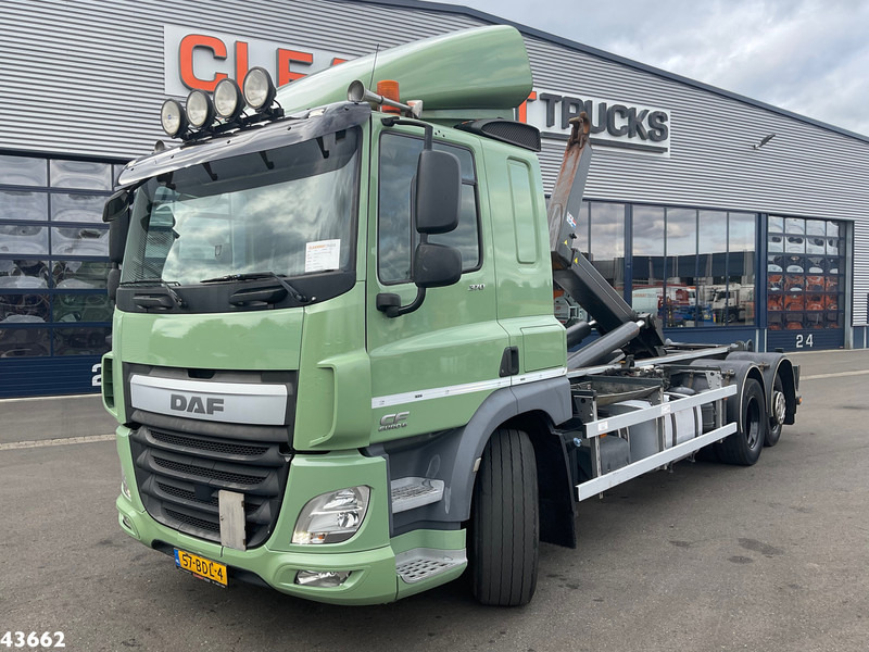 DAF FAR CF 370 Euro 6 VDL 21 Ton haakarmsysteem - شاحنة ذات الخطاف: صور 1 DAF FAR CF 370 Euro 6 VDL 21 Ton haakarmsysteem - شاحنة ذات الخطاف: صور 1
