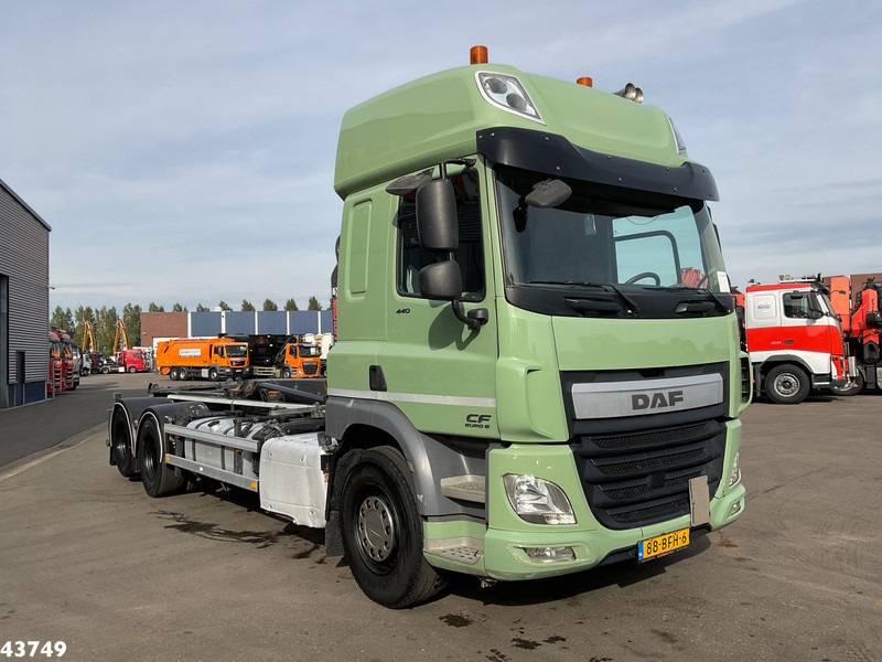 DAF FAS CF 440 Euro 6 Hiab 21 Ton haakarmsysteem - شاحنة ذات الخطاف: صور 3 DAF FAS CF 440 Euro 6 Hiab 21 Ton haakarmsysteem - شاحنة ذات الخطاف: صور 3
