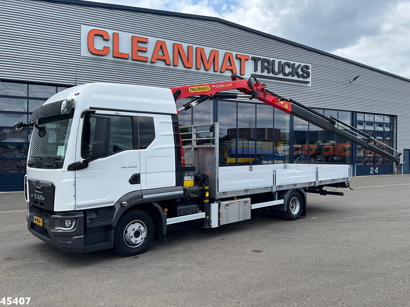 MAN TGL 12.220 Euro 6 Palfinger 11 Tonmeter laadkraan Just 60.518 km! - شاحنة كرين: صور 1 MAN TGL 12.220 Euro 6 Palfinger 11 Tonmeter laadkraan Just 60.518 km! - شاحنة كرين: صور 1