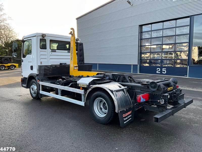 MAN TGL 12.250 Palfinger haakarmsysteem - شاحنة ذات الخطاف: صور 4 MAN TGL 12.250 Palfinger haakarmsysteem - شاحنة ذات الخطاف: صور 4