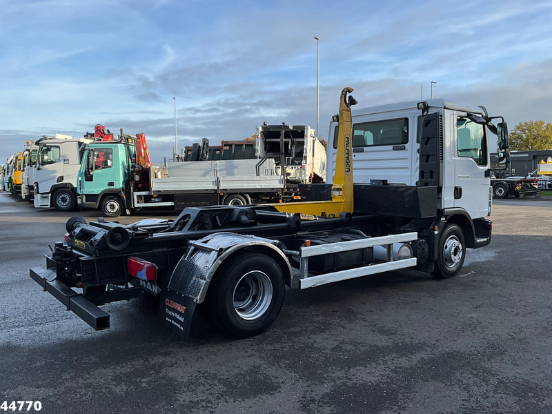 MAN TGL 12.250 Palfinger haakarmsysteem - شاحنة ذات الخطاف: صور 5 MAN TGL 12.250 Palfinger haakarmsysteem - شاحنة ذات الخطاف: صور 5