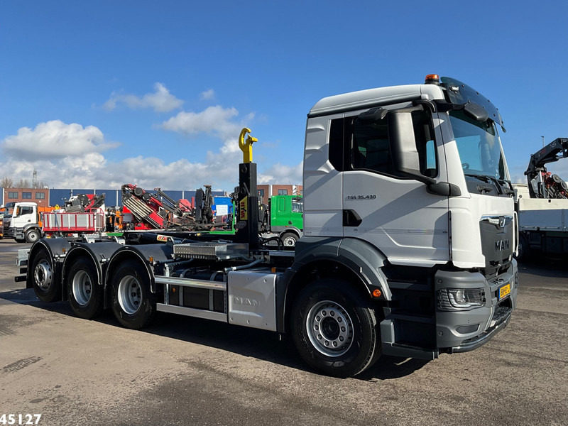 MAN TGS 35.430 8x4 Hyvalift 26 Ton haakarmsysteem NEW AND UNUSED! - سياره كنس شوارع: صور 3 MAN TGS 35.430 8x4 Hyvalift 26 Ton haakarmsysteem NEW AND UNUSED! - سياره كنس شوارع: صور 3