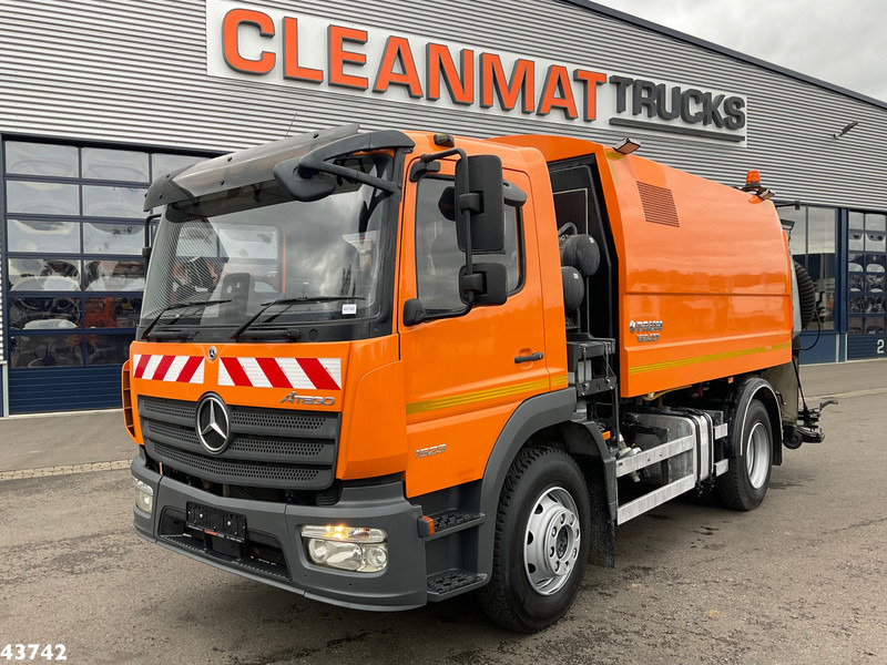 Mercedes-Benz ATEGO 1523 Faun VIAJET 6 R/HS Wegdekreiniger Just 14.776 km! - سياره كنس شوارع: صور 2 Mercedes-Benz ATEGO 1523 Faun VIAJET 6 R/HS Wegdekreiniger Just 14.776 km! - سياره كنس شوارع: صور 2