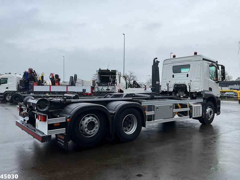 Mercedes-Benz Actros 2643 VDL 21 Ton haakarmsysteem - شاحنة ذات الخطاف: صور 5 Mercedes-Benz Actros 2643 VDL 21 Ton haakarmsysteem - شاحنة ذات الخطاف: صور 5