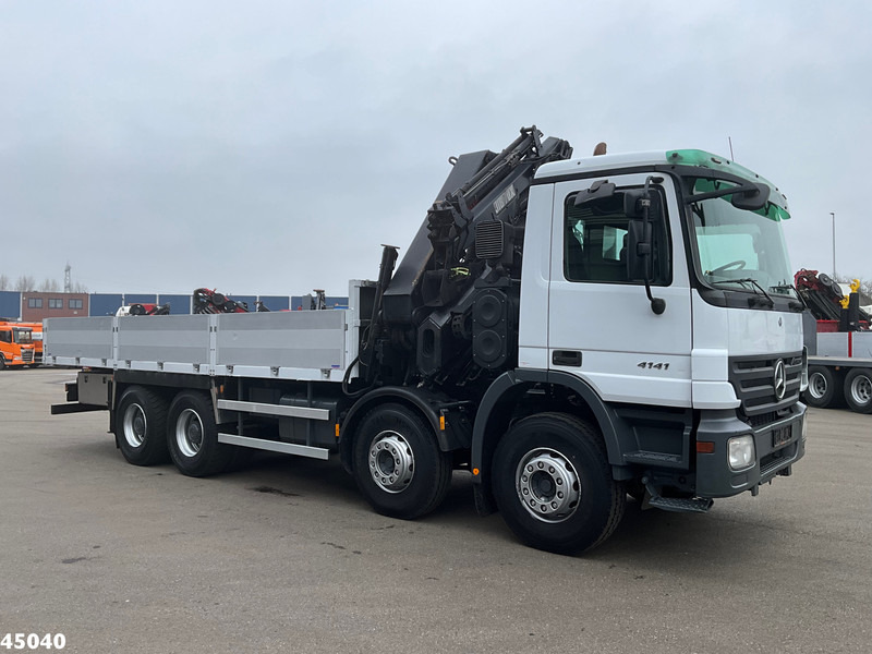 Mercedes-Benz Actros 4141 8x4 manual Hiab 32 Tonmeter laadkraan + Fly-jib - شاحنة كرين: صور 5 Mercedes-Benz Actros 4141 8x4 manual Hiab 32 Tonmeter laadkraan + Fly-jib - شاحنة كرين: صور 5