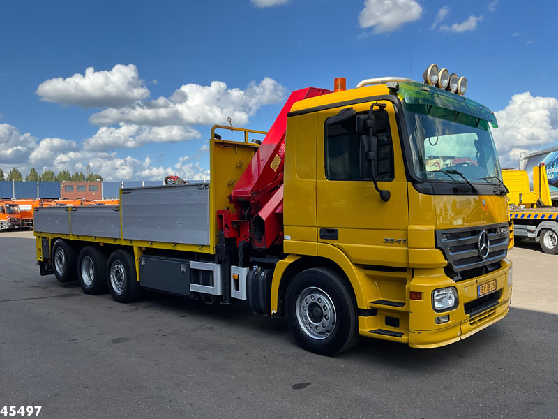 Mercedes-Benz Actros 4541 8x2 HMF 25 Tonmeter laadkraan - شاحنة كرين: صور 4 Mercedes-Benz Actros 4541 8x2 HMF 25 Tonmeter laadkraan - شاحنة كرين: صور 4