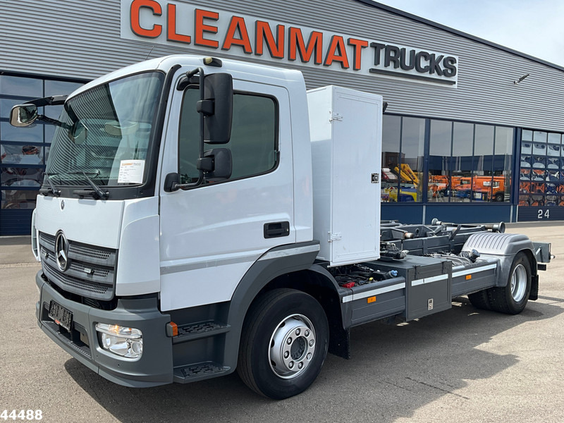 Mercedes-Benz Atego 1218 Euro 6 Manual 7 Ton haakarmsysteem - شاحنة ذات الخطاف: صور 2 Mercedes-Benz Atego 1218 Euro 6 Manual 7 Ton haakarmsysteem - شاحنة ذات الخطاف: صور 2